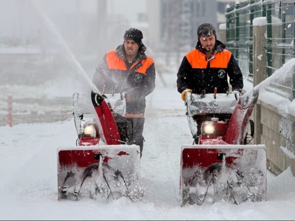 Yeşilyurt’ta Kar Seferberliği: Ekipler 7/24 Sahada!