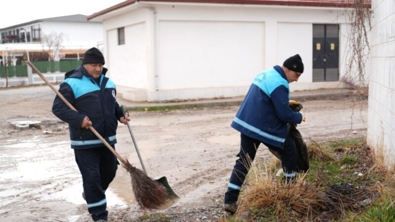 Battalgazi Belediyesi ilçe  genelinde yürütülen rutin temizlik çalışmalarını aralıksız sürdürüyor