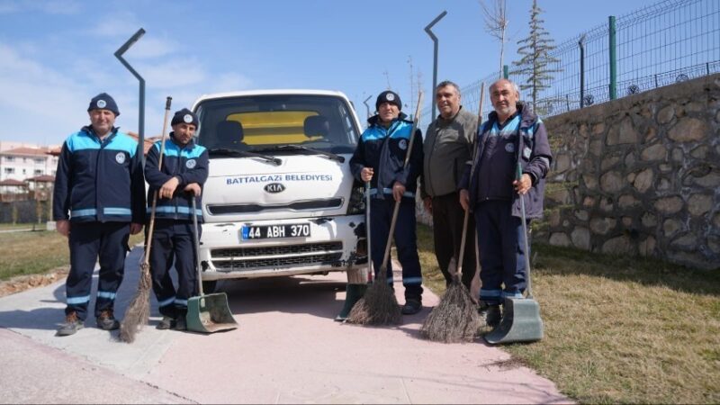 Battalgazi’de Bahar Temizliği: Derme Deresi Pırıl Pırıl Oldu