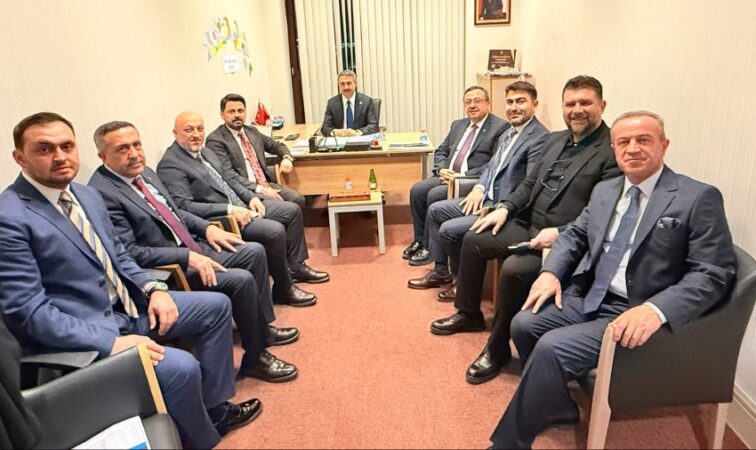 Ak Parti İl Başkanı Ali Bakan, Ankara’da düzenlenen Ortadoğu Anadolu Bölge Toplantısı’na katıldı