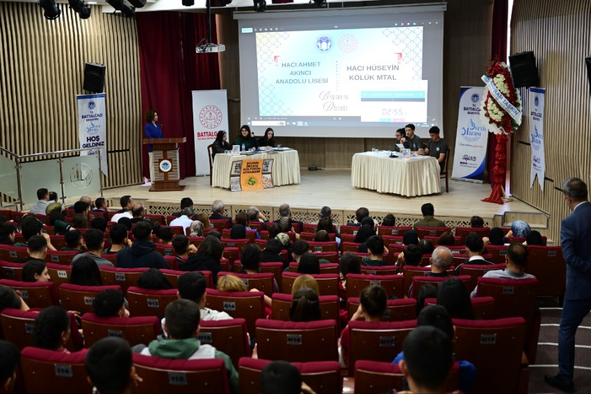 Battalgazi’de Genç Fikirler Çarpıştı: Liseler Arası Münazara Yarışması’nın Şampiyonu Belli Oldu