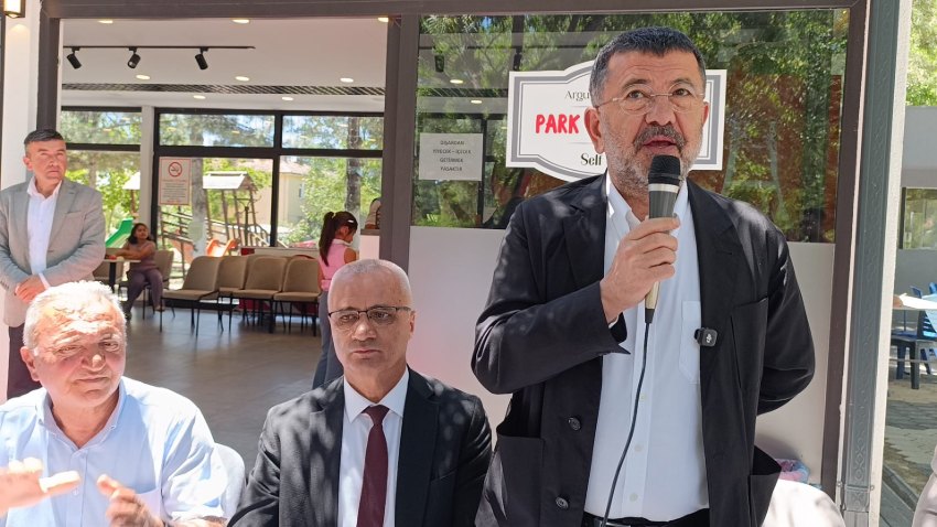 Arguvan’da Aşure Lokması Buluşması: Birlik ve Beraberlik Vurgusu