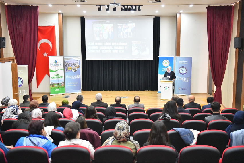 Klavyelerin Ardındaki Karanlık: Dijital Linç Kültürünün Psikolojik ve Toplumsal Anatomisi