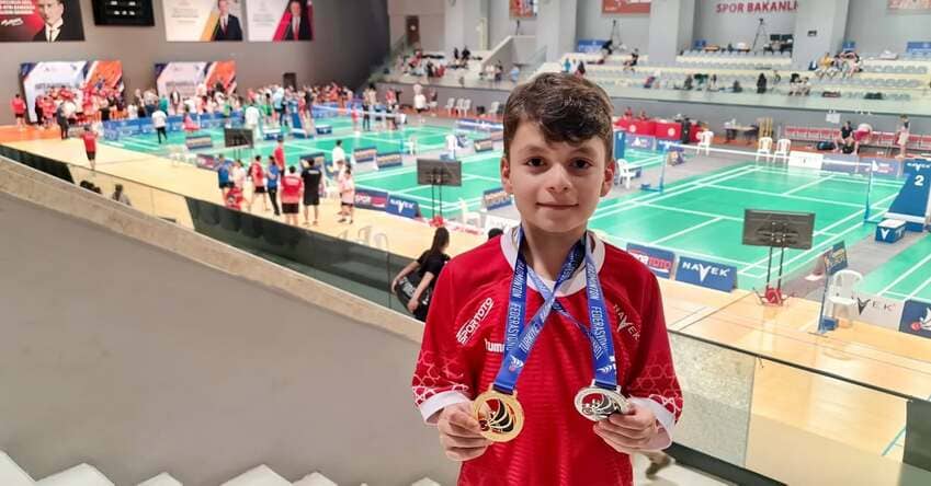 Yeşilyurt Belediyesporlu Kerem Eren Çelik’ten Uluslararası Badminton Şampiyonluğu!